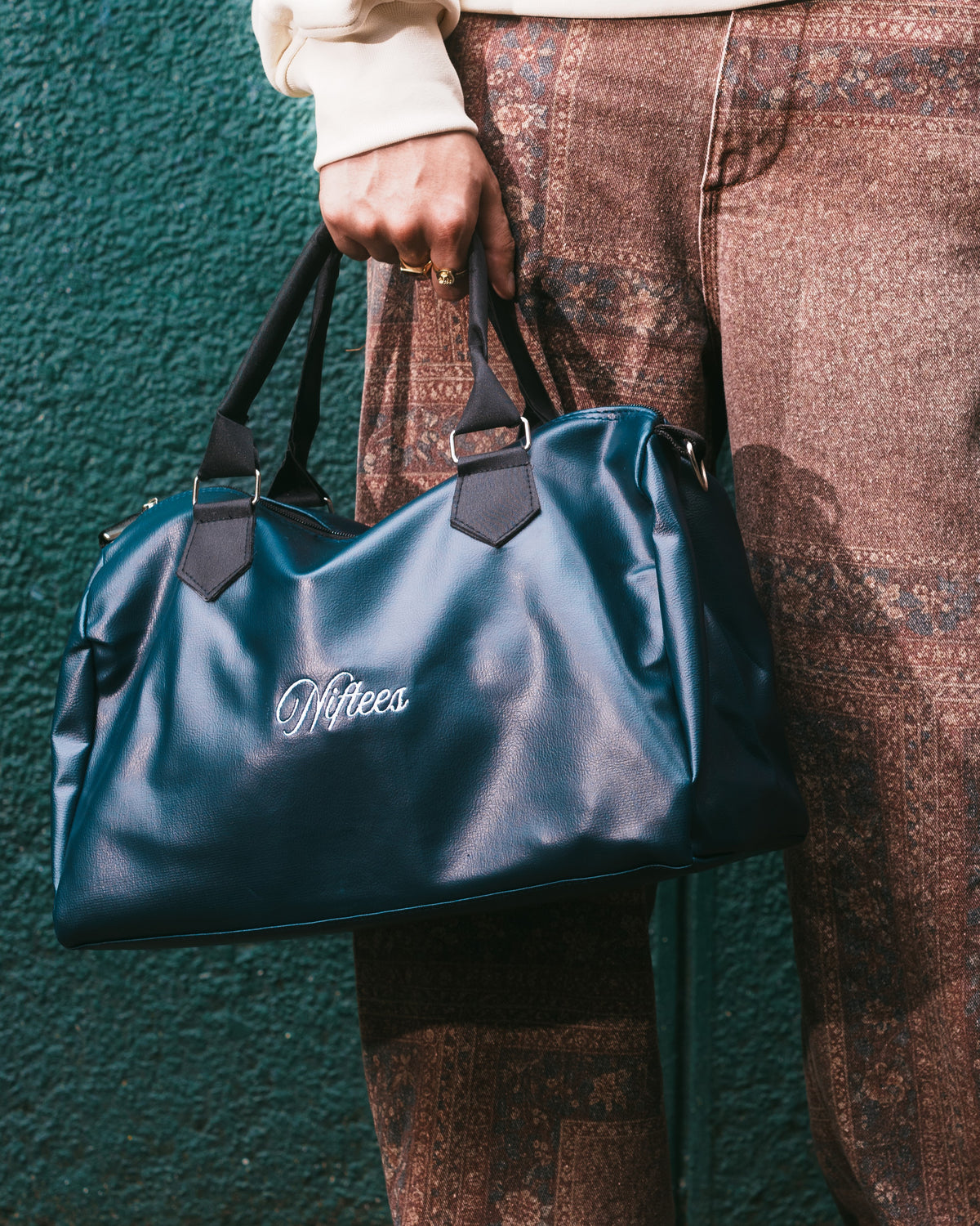 Grandeur Duffel Bag - Navy Blue